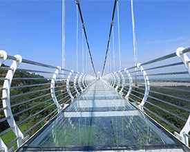 玻璃吊橋